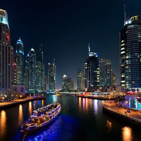Dubai Dhow Cruise Marina Akşam Büfesi ve Canlı Eğlence ile