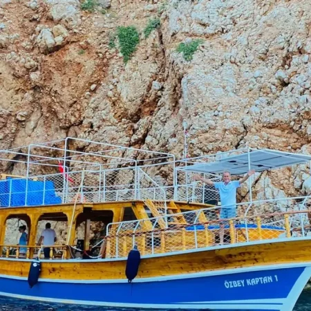 Antalya Suluada Özbey Kaptan Tekne Turu